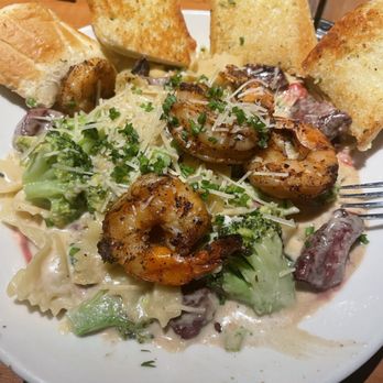 Black Canyon Restaurant - Filet and Shrimp Pasta - Steakhouses Near Me - Fort Wayne, Indiana