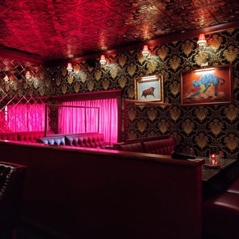 Blind Ox - Decor - Tapas/Small Plates Near Me - Honolulu, Hawaii