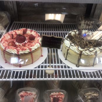 Little Cheesecake company - Strawberry shortcake cheesecake & Reese's peanut butter cup cheesecake - Desserts Near Me - Brandon, Florida