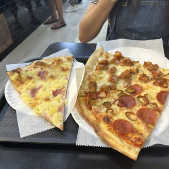 Carnegie Pizza - Pizza Near Me - New York, New York