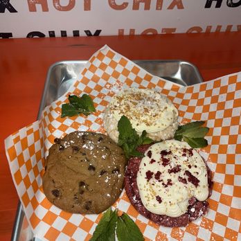 Hot Chix - Chicken Shop Near Me - Tampa, Florida