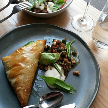 Nomad - Fish parcel & heirloom tomats - Australian Near Me - Surry Hills, NSW Nomad - Fish parcel & heirloom tomats - Australian Near Me - Surry Hills, NSW