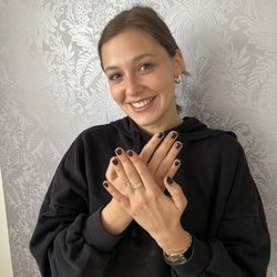 FACE & BODY Day Spa - Maniküre