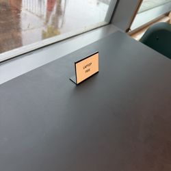 Cafe Unido - Reserve sign
