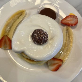 Fluffy Fluffy Dessert Cafe - Nutella Banana Pancakes - Desserts Near Me - Duluth, Georgia Fluffy Fluffy Dessert Cafe - Nutella Banana Pancakes - Desserts Near Me - Duluth, Georgia