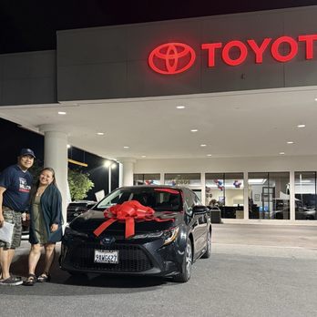 Thousand Oaks Toyota - Happy First-Time Toyota Corolla Hybrid Owners - Car Dealers Near Me - Thousand Oaks, California