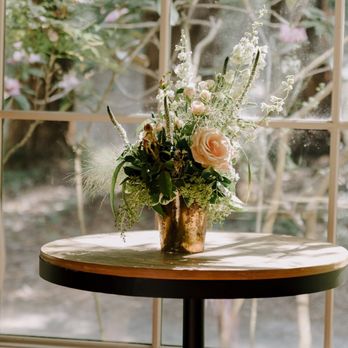 Anne Mendenhall Flowers - Florists Near Me Anne Mendenhall Flowers - Florists Near Me