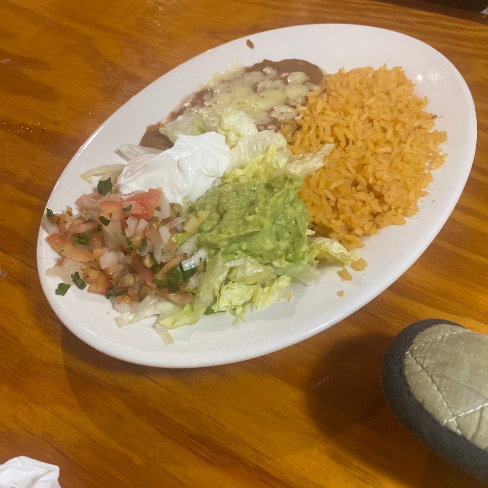 El Morral Mexican Restaurant - Sides for the steak fajitas - Mexican Near Me - Rockwood, Tennessee