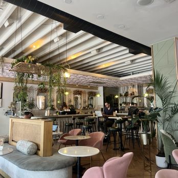 Hello Darling - A picture of the coffee shop - Coffee & Tea Near Me - Denver, Colorado