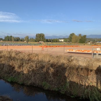 Carpinito Brothers Pumpkin Patch - Pumpkin patch - Farmers Market Near Me - Kent, Washington