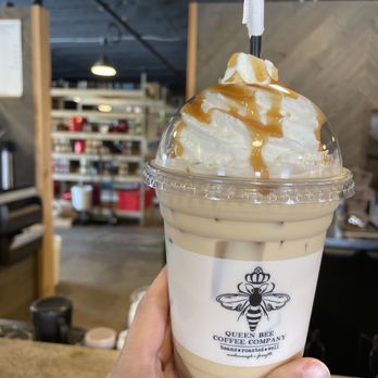 Queen Bee Coffee - Forsyth - Iced coffee with caramel - Coffee & Tea Near Me - Forsyth, Georgia Queen Bee Coffee - Forsyth - Iced coffee with caramel - Coffee & Tea Near Me - Forsyth, Georgia