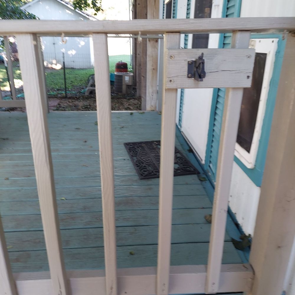 Illinois Doberman Rescue plus - Our deck, fenced-in potty area and doggy door for which our application was denied. - Animal Shelters Near Me Illinois Doberman Rescue plus - Our deck, fenced-in potty area and doggy door for which our application was denied. - Animal Shelters Near Me