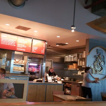 Chipotle Mexican Grill - Inside - Mexican Near Me - Findlay, Ohio