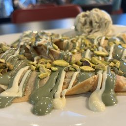 Pistachio crepe Pistachio crepe