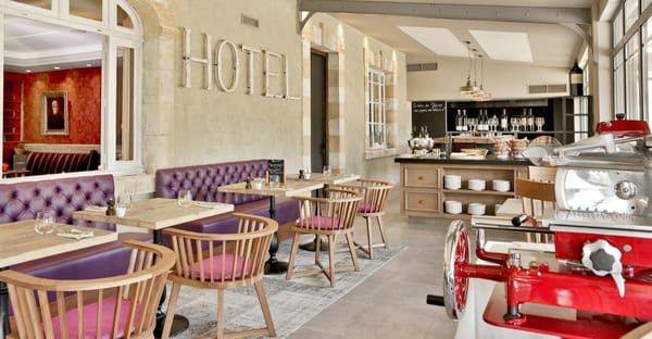 Hôtel & Spa Les Glycines by null
