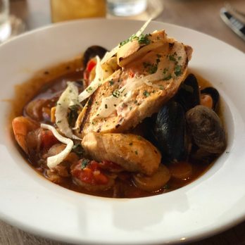 Ama Ama Restaurant - Fish stew - New American Near Me - Kapolei, Hawaii