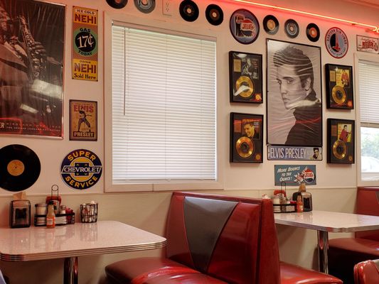 Charlie Parker's Diner by null