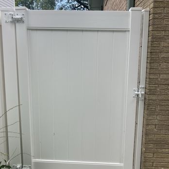 Suburban Fence - The gate recently installed. - Fences & Gates Near Me - chicago, Illinois Suburban Fence - The gate recently installed. - Fences & Gates Near Me - chicago, Illinois