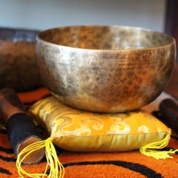 Tibetan House - Handmade Singing Bowl from Patan, Nepal