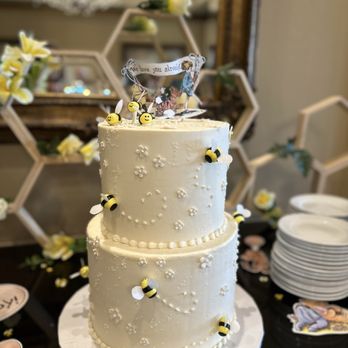 Baker's Man - Baby shower Round Cake - Bakeries Near Me - Alpharetta, Georgia Baker's Man - Baby shower Round Cake - Bakeries Near Me - Alpharetta, Georgia