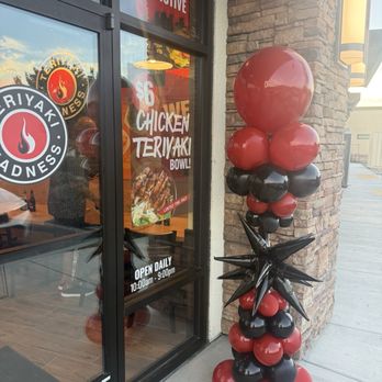 Teriyaki Madness - Cute balloon arch outside - Japanese Near Me - Manteca, California Teriyaki Madness - Cute balloon arch outside - Japanese Near Me - Manteca, California