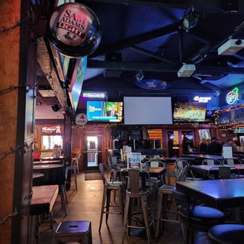Bigs - Sports Bars Near Me - Fullerton, California Bigs - Sports Bars Near Me - Fullerton, California