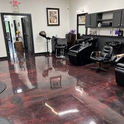 Spalon & Tan - State of the art shampoo area