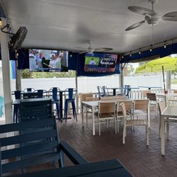 Schooners - Covered outdoor seating