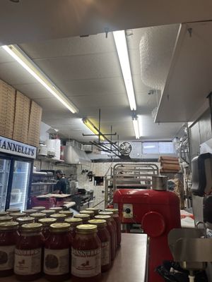 Iannelli's Bakery by null