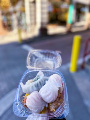 Good Mong Kok Bakery by null
