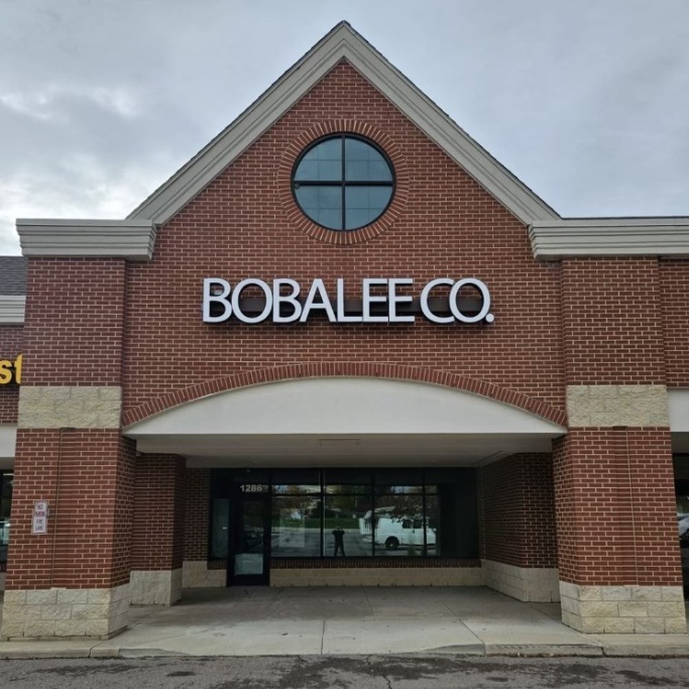 the front entrance of a bobalee co store the front entrance of a bobalee co store