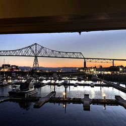 Astoria Riverwalk Inn - View from our balcony.