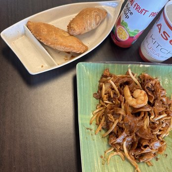 Seasons Kitchen USA - char kwey teow and potato puff - Malaysian Near Me - Anaheim, California Seasons Kitchen USA - char kwey teow and potato puff - Malaysian Near Me - Anaheim, California