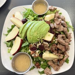 Excellent salad - Pecans, avocados, cranberries, bleu cheese & skirt steak.  A meal in itself and oh so healthy