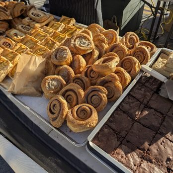 Poway Farmers Market - Glutenus maximus - Farmers Market Near Me - Poway, California Poway Farmers Market - Glutenus maximus - Farmers Market Near Me - Poway, California
