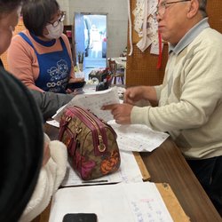 Glory Flower & Gift Shop - Them arguing and disrespecting their customers