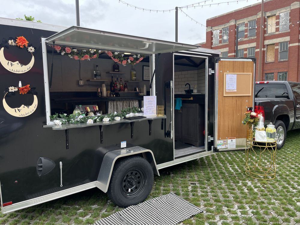 Shake and Stir Mobile Bar