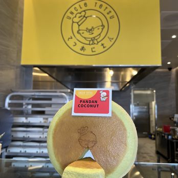 Uncle Tetsu - Pandan coconut cheesecake sample - Bakeries Near Me - San Diego, California