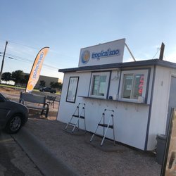 Braun's Tropical Sno - Año cone place