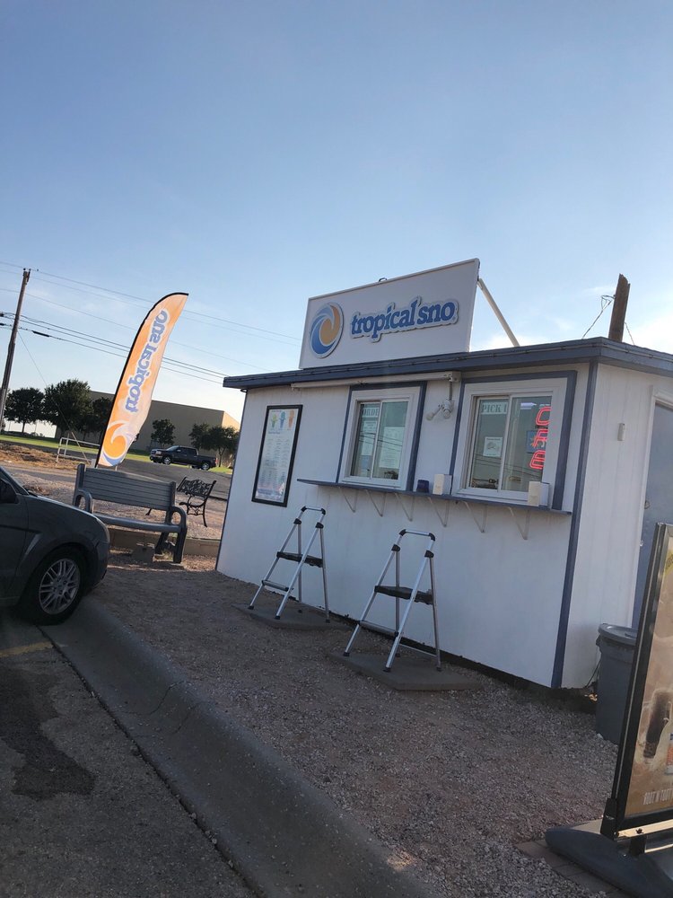 Braun's Tropical Sno Logo