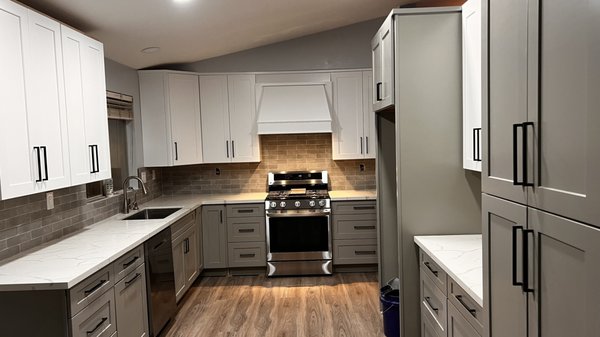 kitchen remodel - Transforming Houses into Homes: Your Family-Owned, Licensed Contractors. From concept to completion, we treat your home as our own, ensuring every detail is perfect. With 30 years of combined experience, our work speaks volumes. View our stunning kitchen remodels. We're your one-stop for all remodeling needs, including concrete and flooring services kitchen remodel - Transforming Houses into Homes: Your Family-Owned, Licensed Contractors. From concept to completion, we treat your home as our own, ensuring every detail is perfect. With 30 years of combined experience, our work speaks volumes. View our stunning kitchen remodels. We're your one-stop for all remodeling needs, including concrete and flooring services