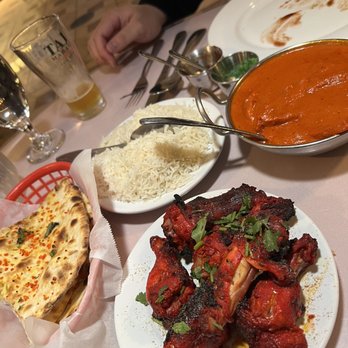 Punjabi Dhaba Dixon - Garlic naan, wings and butter chicken. So good! - Indian Near Me - Dixon, California