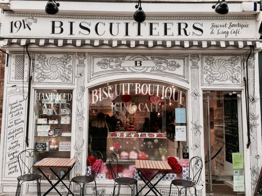 Biscuiteers by null