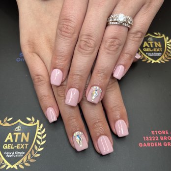 LT Nail Lounge - Short acrylic nails with gel and diamond design - Nail Salons Near Me - Garden Grove, California LT Nail Lounge - Short acrylic nails with gel and diamond design - Nail Salons Near Me - Garden Grove, California