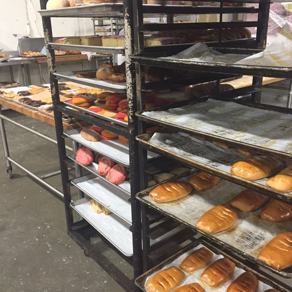 The Crazy Bakery - Desserts Near Me - Woodland, California
