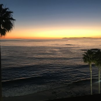 Capri Laguna - beautiful view - Hotels Near Me - Laguna Beach, California Capri Laguna - beautiful view - Hotels Near Me - Laguna Beach, California