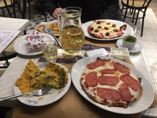 La Pia Centenaria by null
