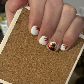 Lotus Nails & Spa - Nail Salons Near Me - McLean, Virginia