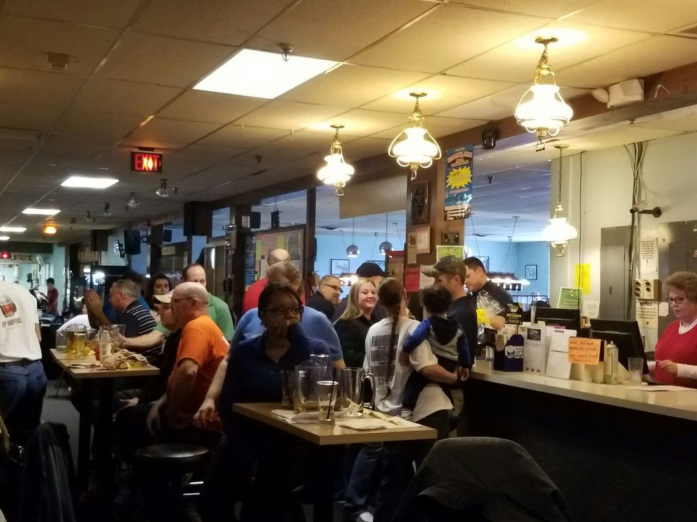 COLONIAL LANES Updated September 2024 6430 W Pierson Rd, Flushing