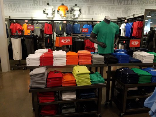 Under Armour Factory House - Twin Cities Premium Outlets by null